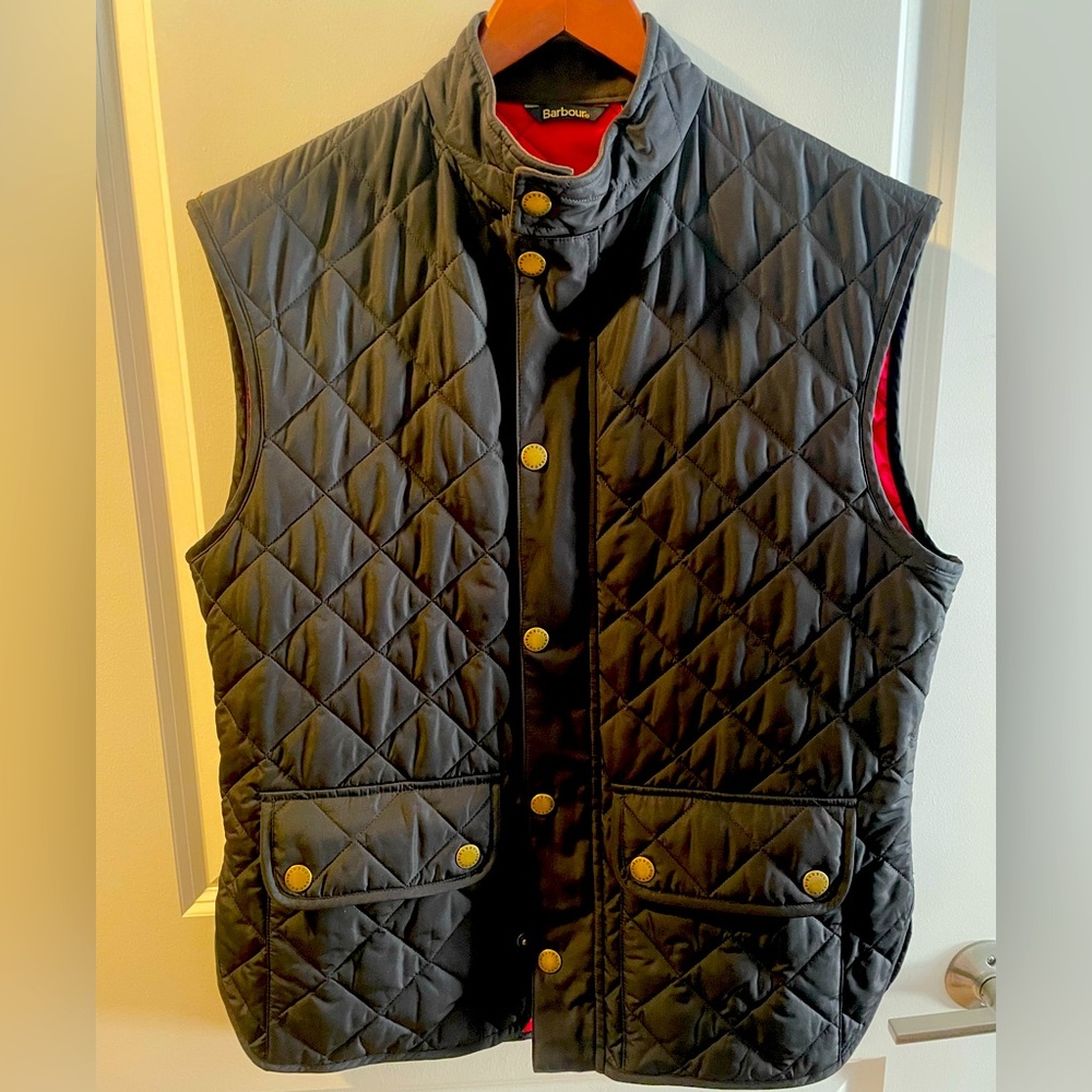 Barbour-Men's quilted black vest-size L